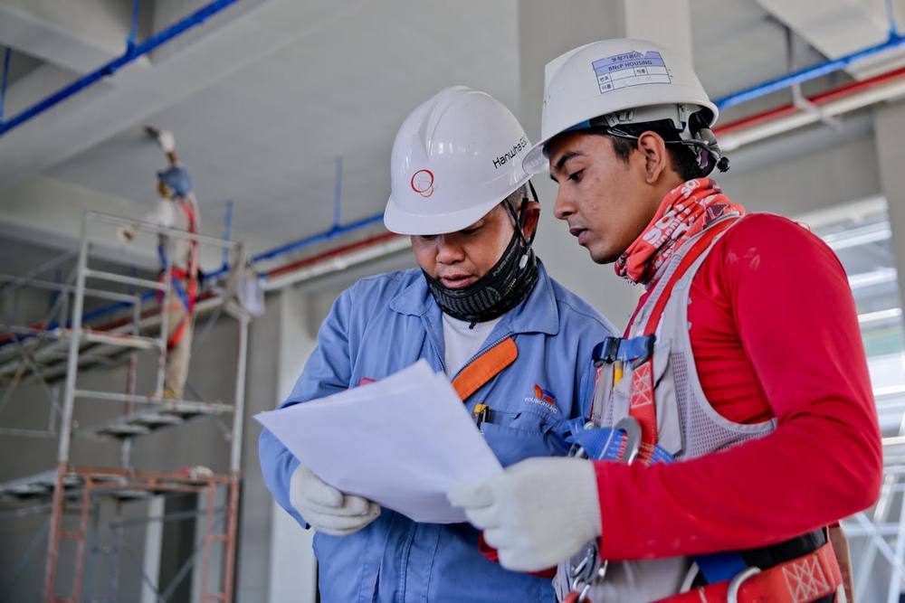 Operations team monitoring plant equipment